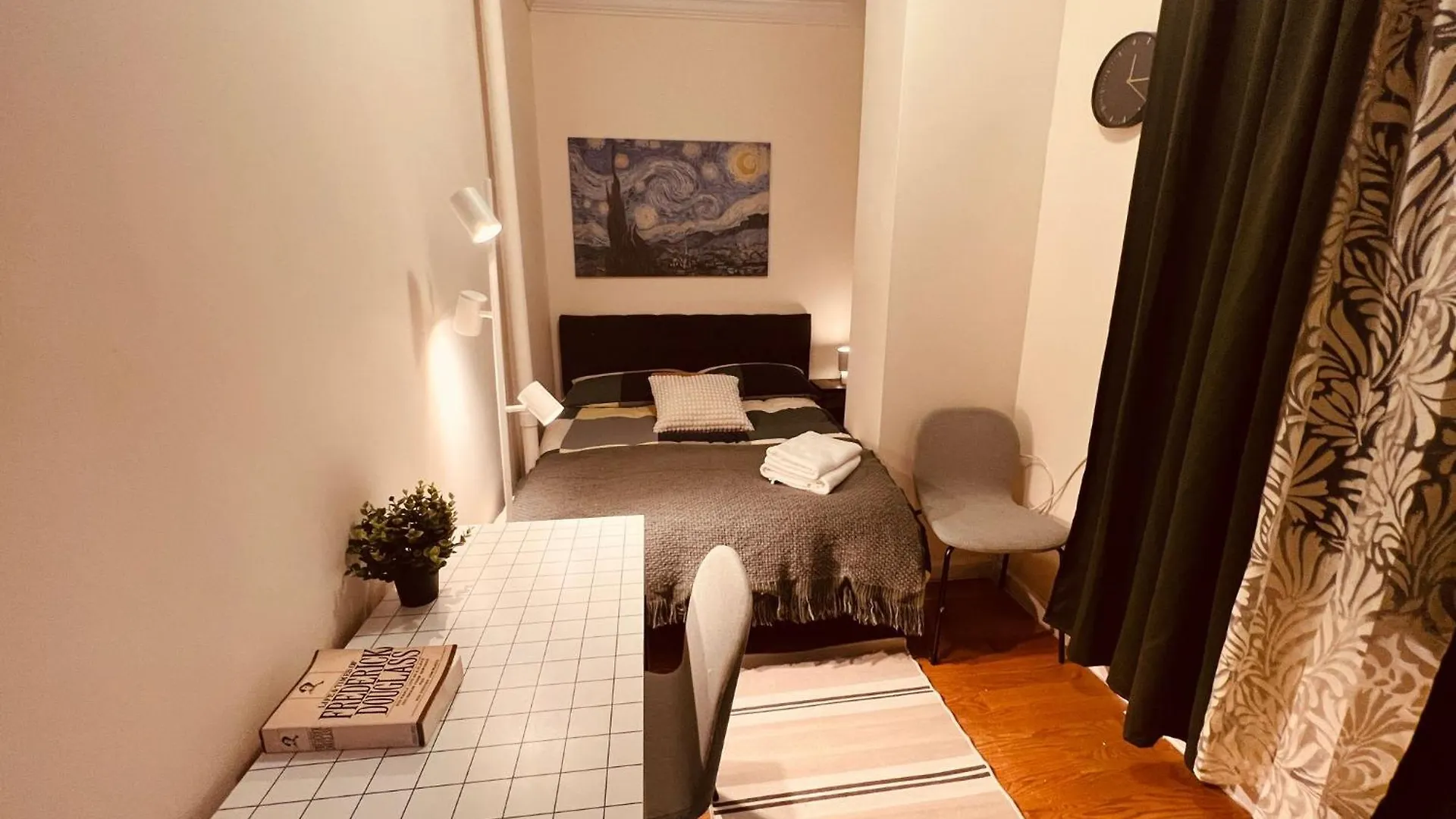 2 Bedroom Cozy Home In Manhattan Valley New York United States