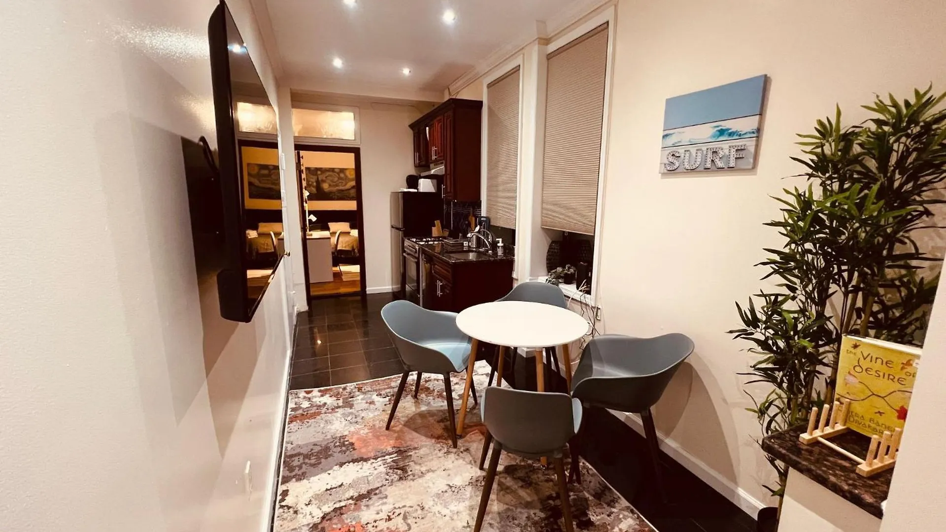2 Bedroom Cozy Home In Manhattan Valley New York